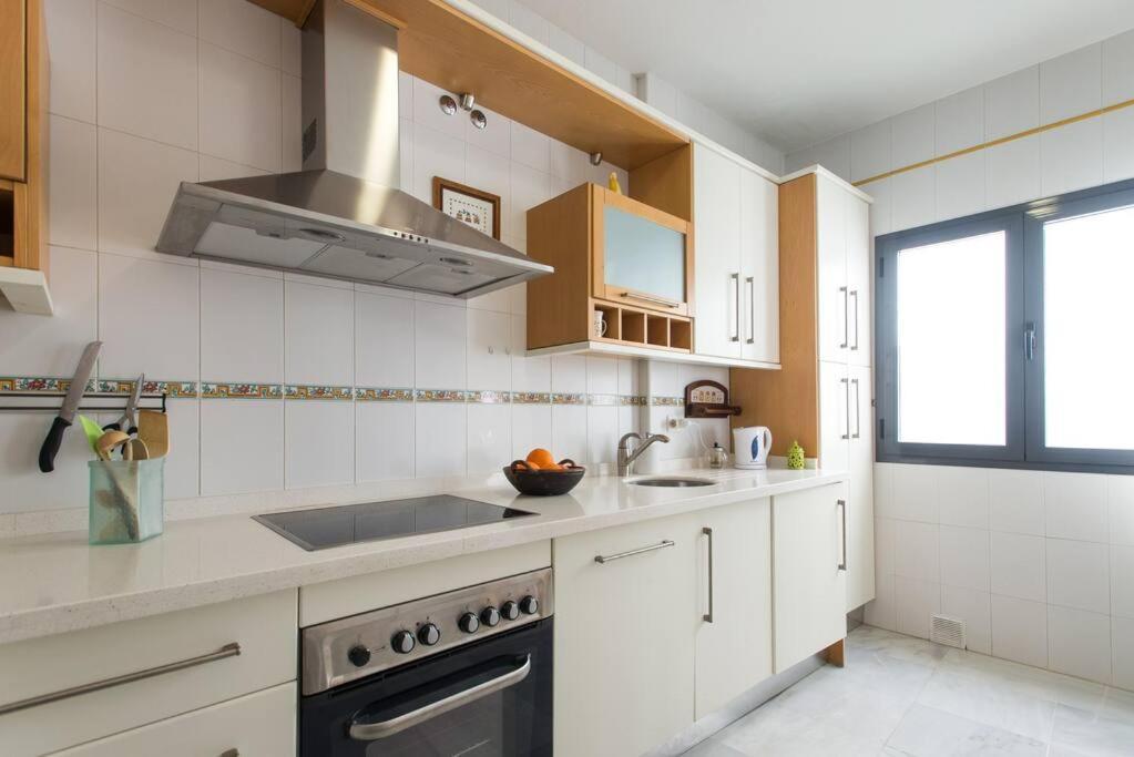 Apt. Sierpes-Cuna, Wifi, Hvac Севилья Экстерьер фото